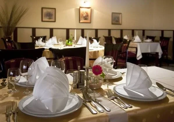 WELLNESS & SPA HOTEL KASKADY, Sliač 11