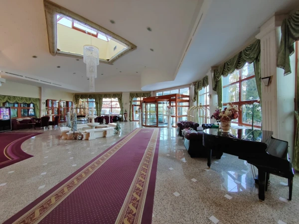 WELLNESS & SPA HOTEL KASKADY, Sliač 3