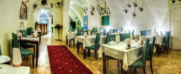 Hotel Kaštieľ Mojmírovce 3