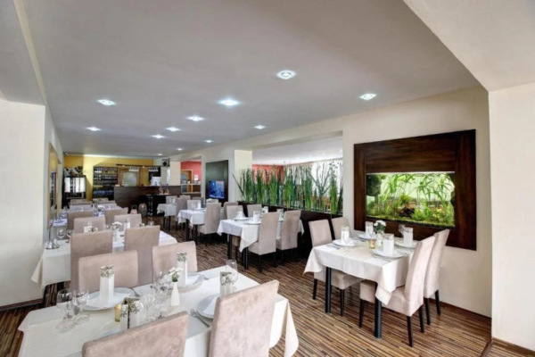 Hotel Dixon, Banská Bystrica 3