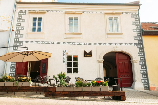 Krone - Penzión, Svätý Jur