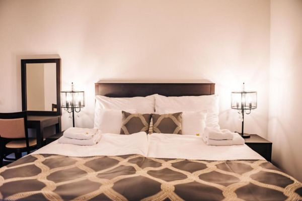 Krone - Penzión, Svätý Jur 4