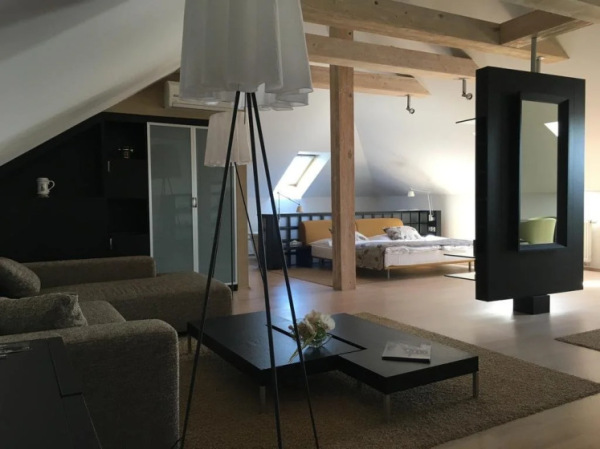 Villa Nečas, Žilina 10