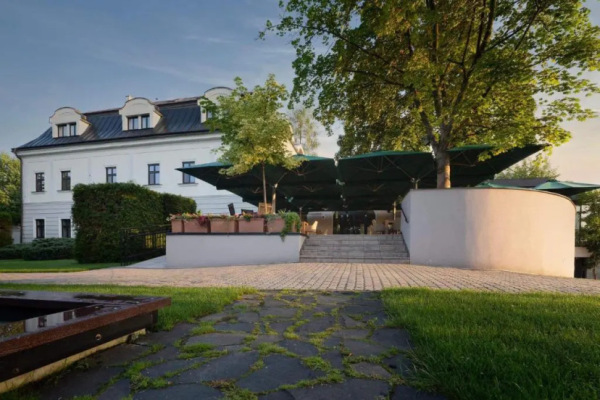 Villa Nečas, Žilina