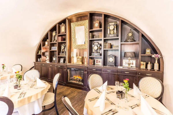 Château Appony, Oponice 2