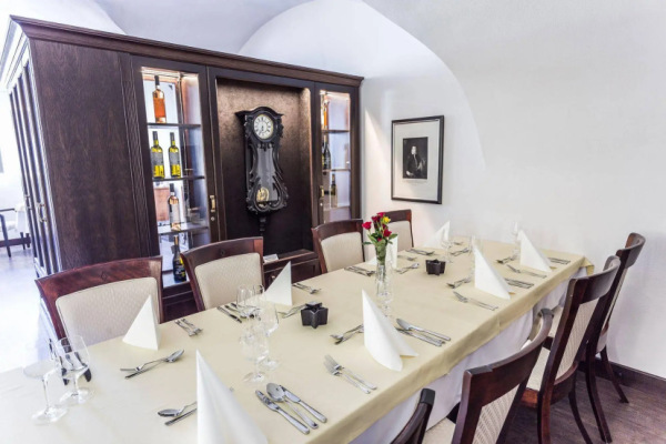 Château Appony, Oponice 3