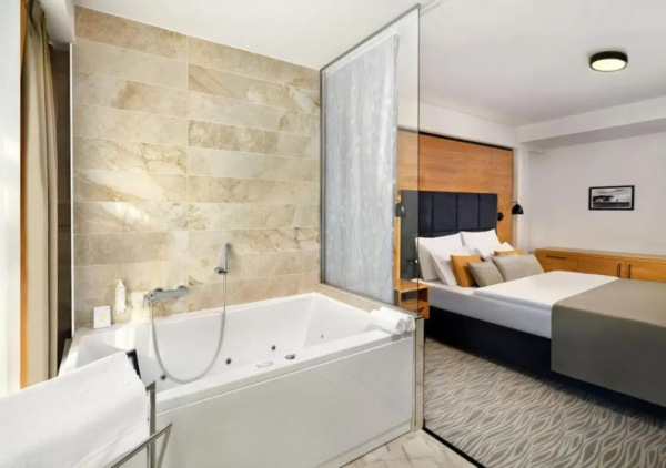 Hotel Galeria Thermal Bešeňová 5