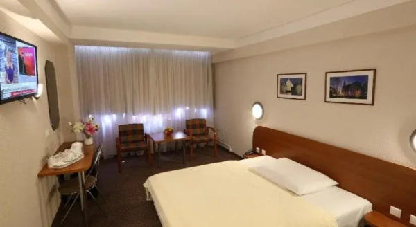 Hotel Lux, Banská Bystrica 4